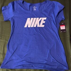 Nike Women's Blue T-Shirt